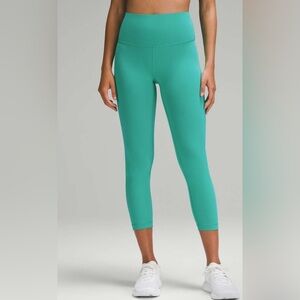 Lululemon Wunder Train HR Crop 23" Size 20 in Kelly Green
